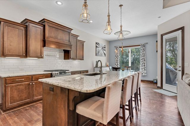 1317 N Shadow Rock Dr, Andover, KS 67002