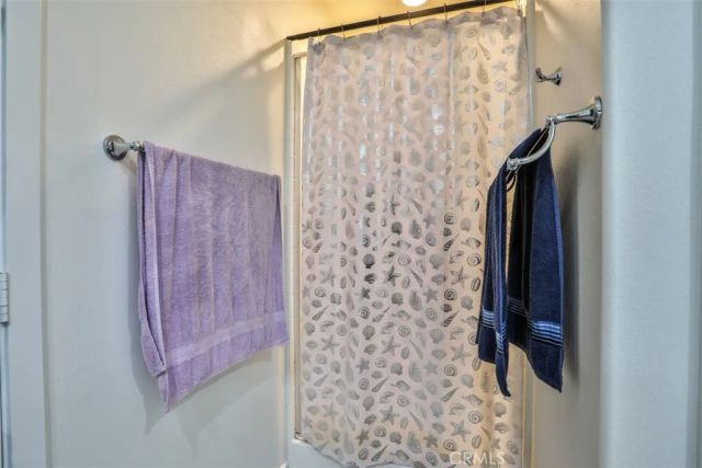 877 Orchid, Azusa, CA 91702