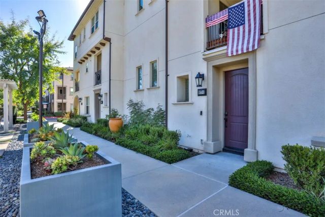 877 Orchid, Azusa, CA 91702