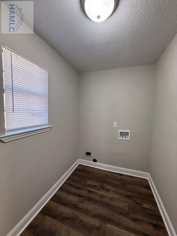 622 Varnedoe Street, Hinesville, GA 31313