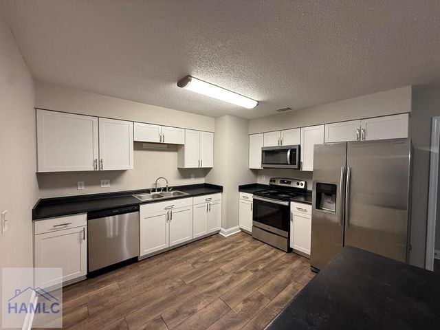 622 Varnedoe Street, Hinesville, GA 31313