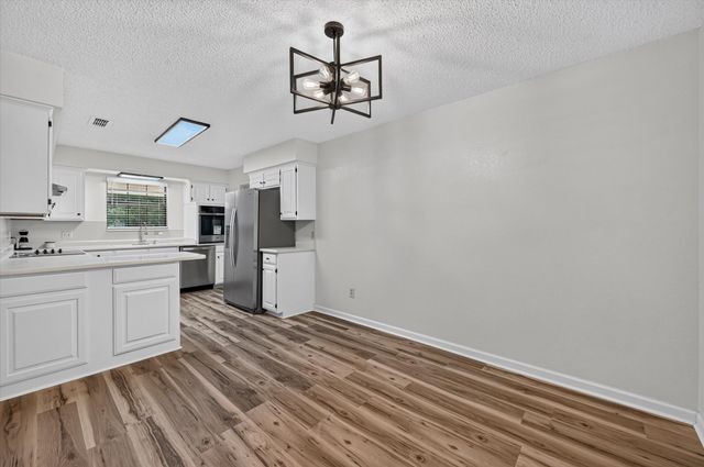 312 E Miller Street, Burleson, TX 76028