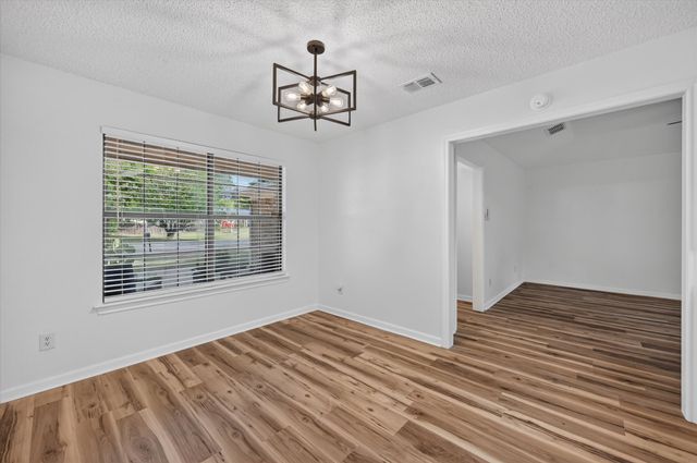312 E Miller Street, Burleson, TX 76028