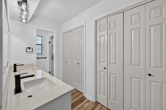 312 E Miller Street, Burleson, TX 76028