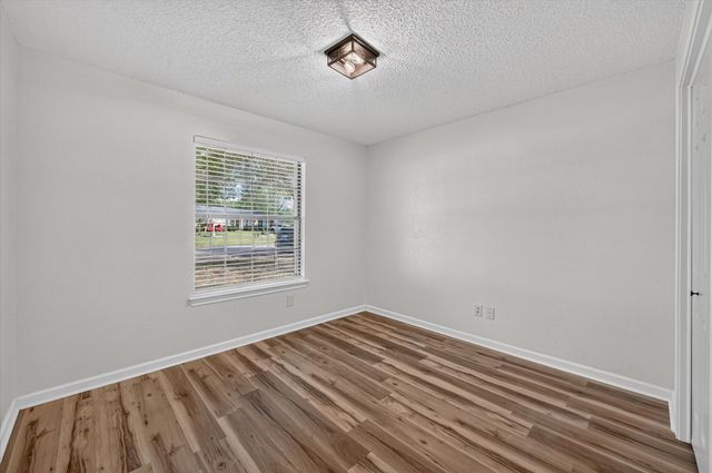312 E Miller Street, Burleson, TX 76028