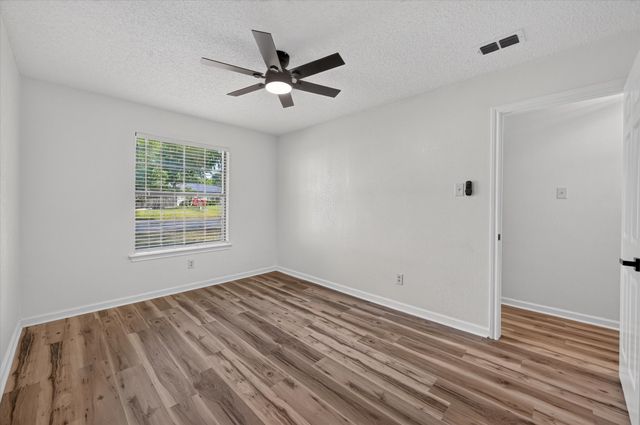 312 E Miller Street, Burleson, TX 76028