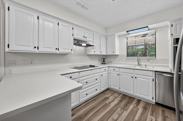 312 E Miller Street, Burleson, TX 76028