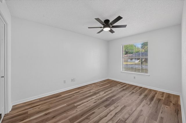 312 E Miller Street, Burleson, TX 76028