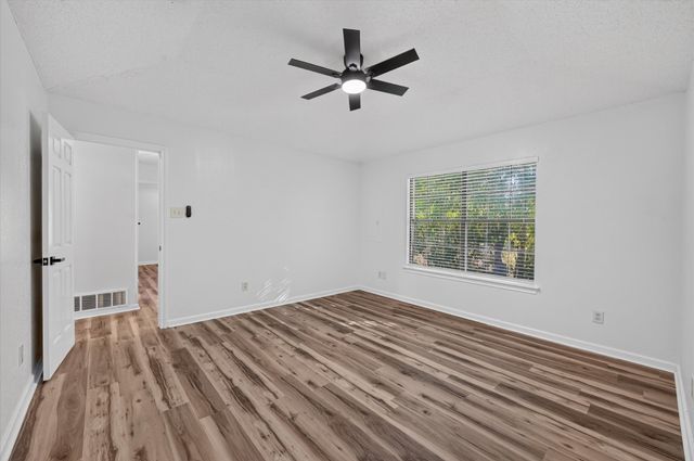 312 E Miller Street, Burleson, TX 76028