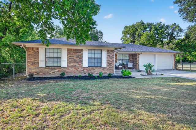 312 E Miller Street, Burleson, TX 76028