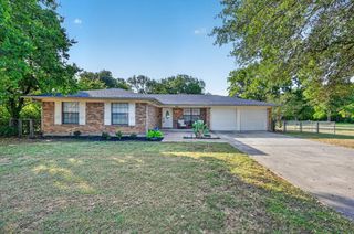 312 E Miller Street, Burleson, TX 76028