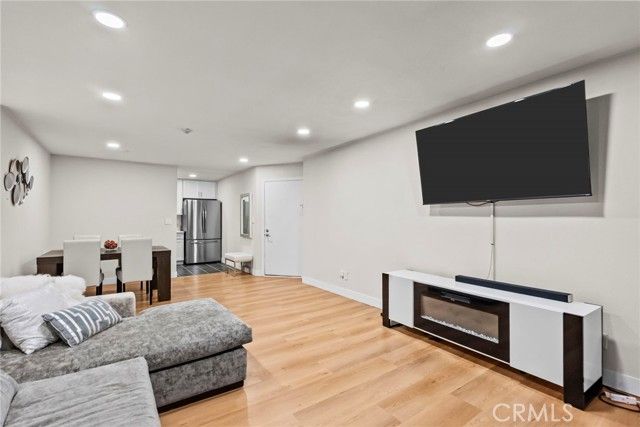 1108 Camino Real 406, Redondo Beach, CA 90277