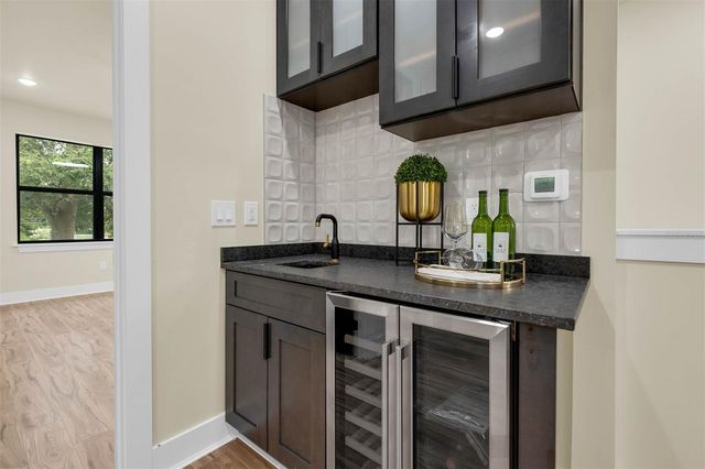 1910 CLOVERLAWN AVENUE, Orlando, FL 32806