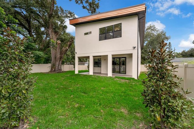 1910 CLOVERLAWN AVENUE, Orlando, FL 32806