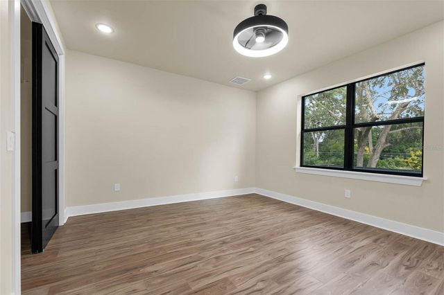 1910 CLOVERLAWN AVENUE, Orlando, FL 32806