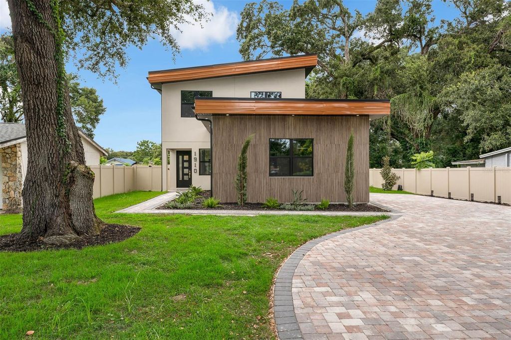 1910 CLOVERLAWN AVENUE, Orlando, FL 32806