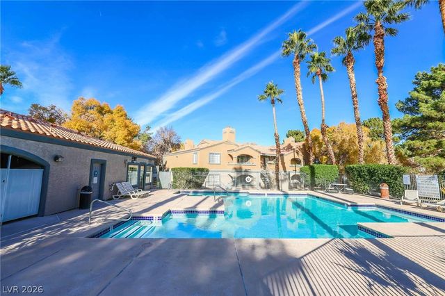 230 Mission Newport Lane 105, Las Vegas, NV 89107