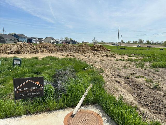 3115 Golden Gate Ct SW, Cedar Rapids, IA 52404