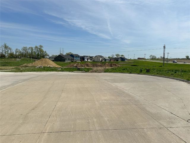 3115 Golden Gate Ct SW, Cedar Rapids, IA 52404