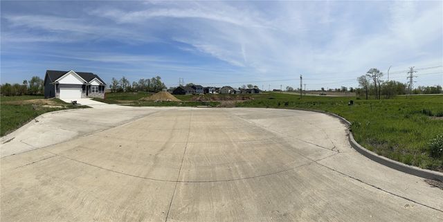 3115 Golden Gate Ct SW, Cedar Rapids, IA 52404