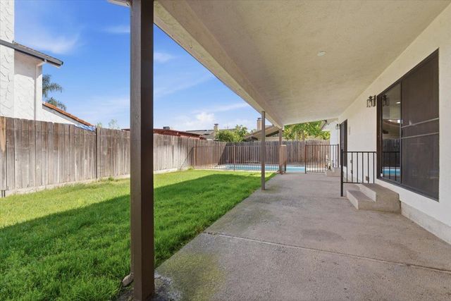 2315 W Vine St, Lodi, CA 95242