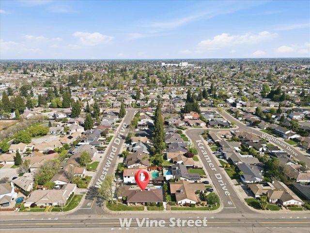 2315 W Vine St, Lodi, CA 95242