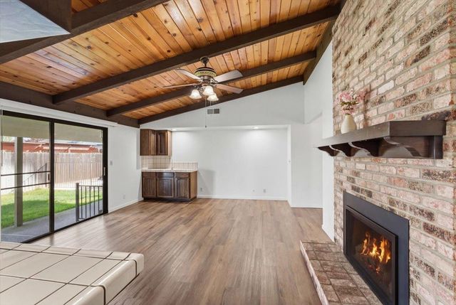 2315 W Vine St, Lodi, CA 95242