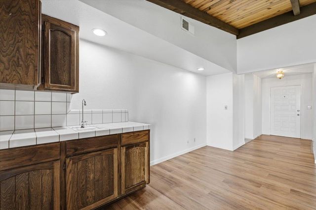 2315 W Vine St, Lodi, CA 95242