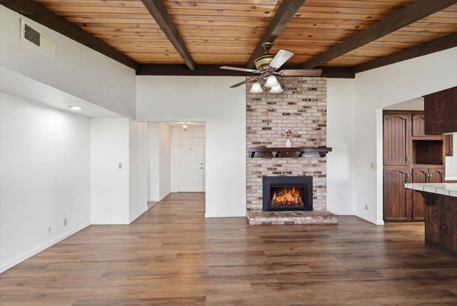 2315 W Vine St, Lodi, CA 95242