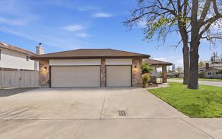 2315 W Vine St, Lodi, CA 95242