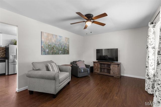 1338 Greenmar Drive, Fenton, MO 63026