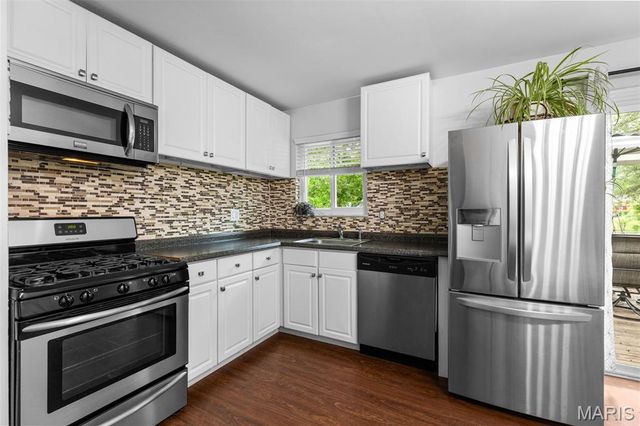1338 Greenmar Drive, Fenton, MO 63026