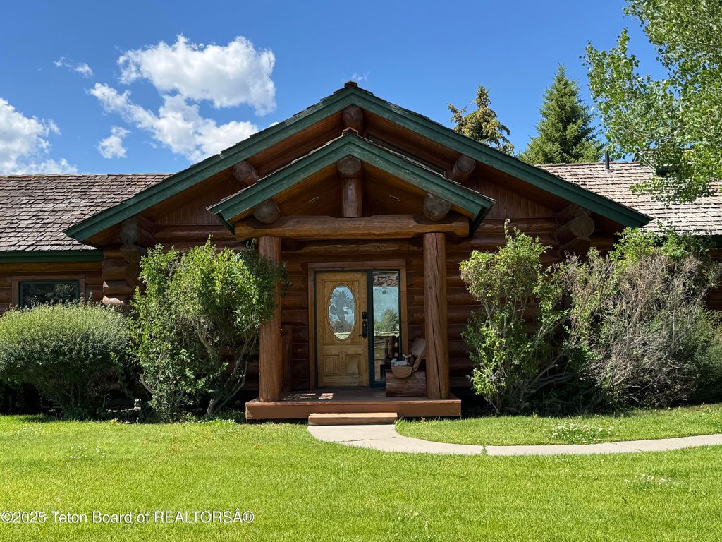 400 W MOULTON LOOP, Jackson, WY 83001