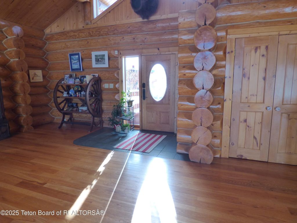 400 W MOULTON LOOP, Jackson, WY 83001 photo 15