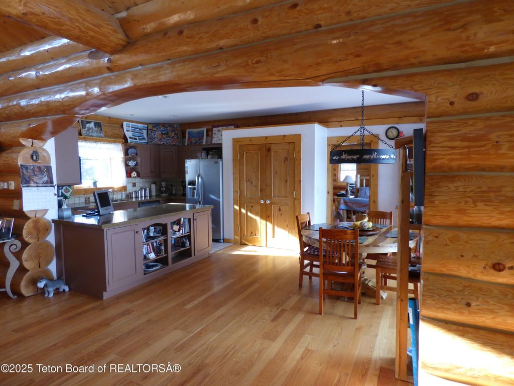 400 W MOULTON LOOP, Jackson, WY 83001 photo 19