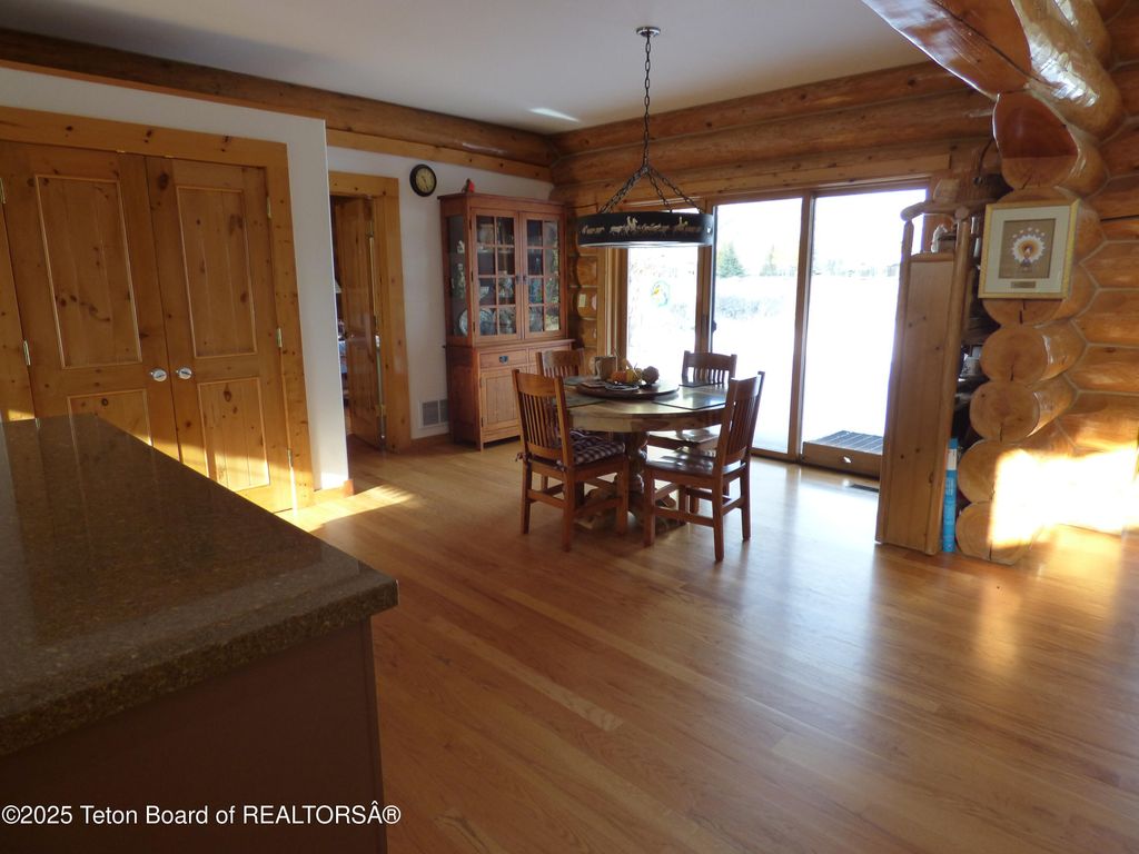 400 W MOULTON LOOP, Jackson, WY 83001 photo 21