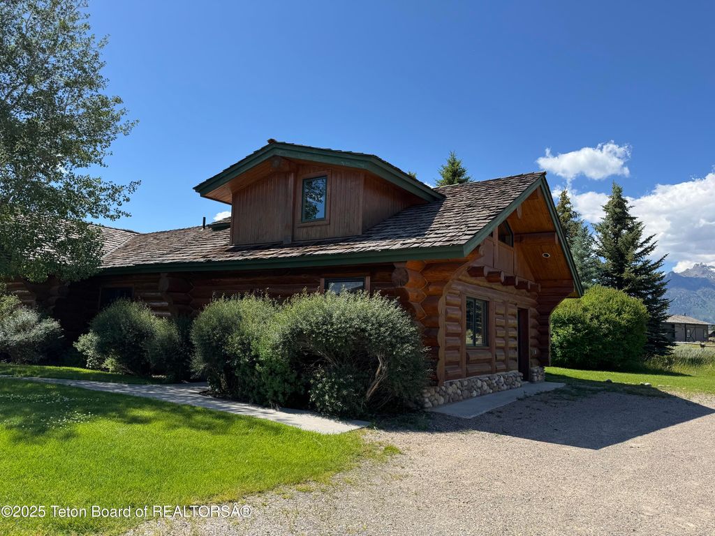 400 W MOULTON LOOP, Jackson, WY 83001 photo 5