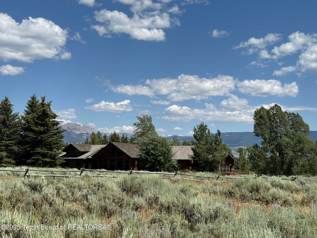 400 W MOULTON LOOP, Jackson, WY 83001 photo 6