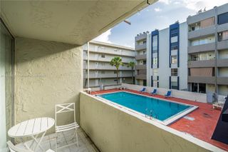 10000 NW 80th Ct 2247, Hialeah Gardens, FL 33016