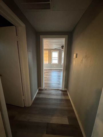 805 N Kansas Expressway Expressway, Springfield, MO 65802