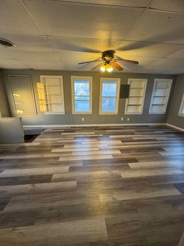 805 N Kansas Expressway Expressway, Springfield, MO 65802