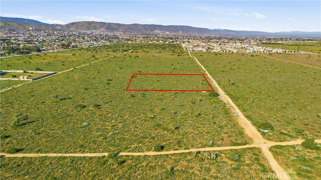 Image 6 of property listing at 0 Avenue N, Lancaster, CA 93536