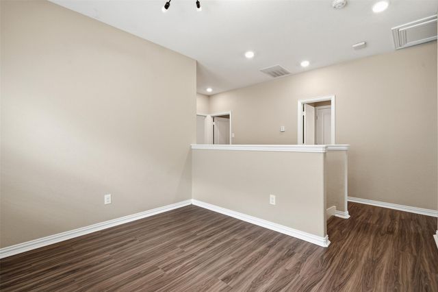 4739 Glen Isle Drive, Houston, TX 77009