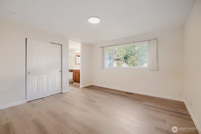 32424 10th Place S, Federal Way, WA 98003