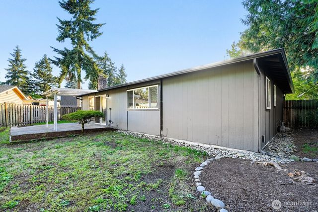 32424 10th Place S, Federal Way, WA 98003