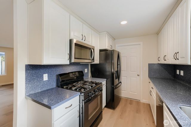32424 10th Place S, Federal Way, WA 98003