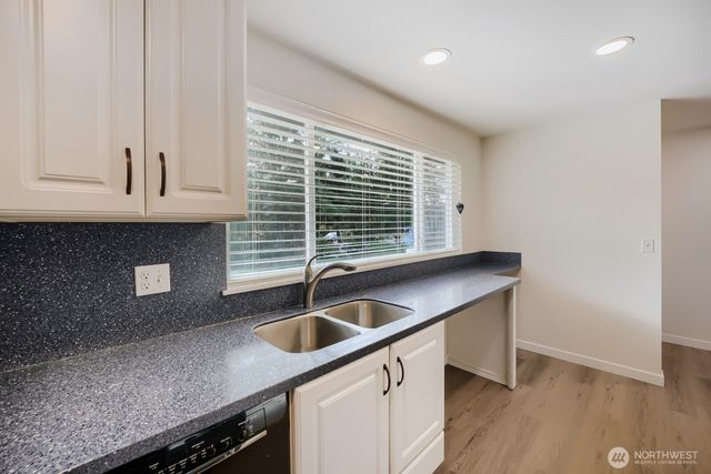 32424 10th Place S, Federal Way, WA 98003