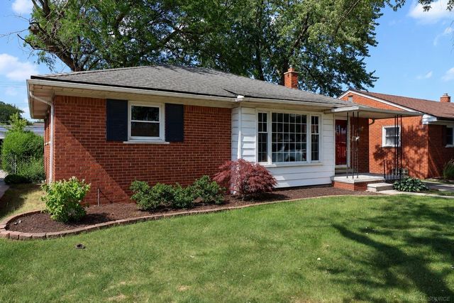 21101 Yale Street, St Clair Shores, MI 48081