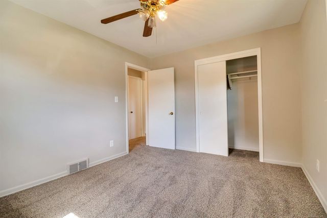21101 Yale Street, St Clair Shores, MI 48081