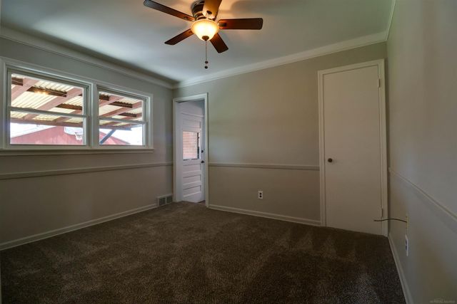 21101 Yale Street, St Clair Shores, MI 48081